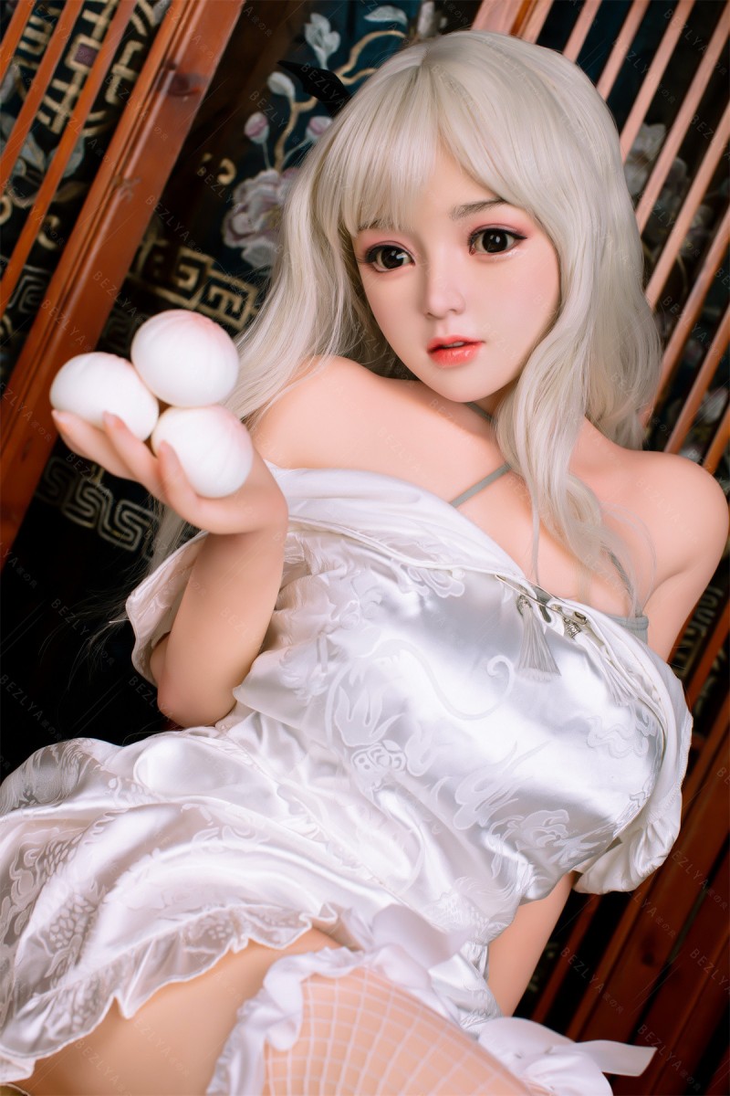 可愛 ろり ラブドール 149cm Cカップ  L1頭 シリコンヘッド+TPEボディー Bezlya Doll